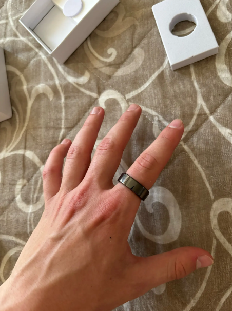 Colmi Waterproof Smart Ring™- Tracks heart rate, blood oxygen and stress levels +